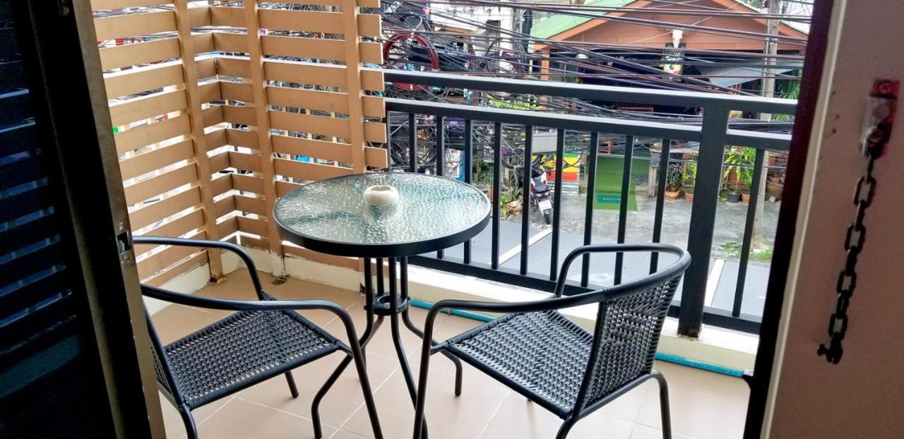 Kanpai Hotel Patong Luaran gambar